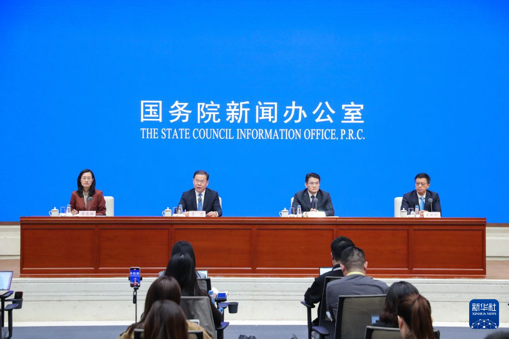 实施就业优先战略 织密社会保障网络——国新办发布会聚焦“十五五”就业和社保高质量发展